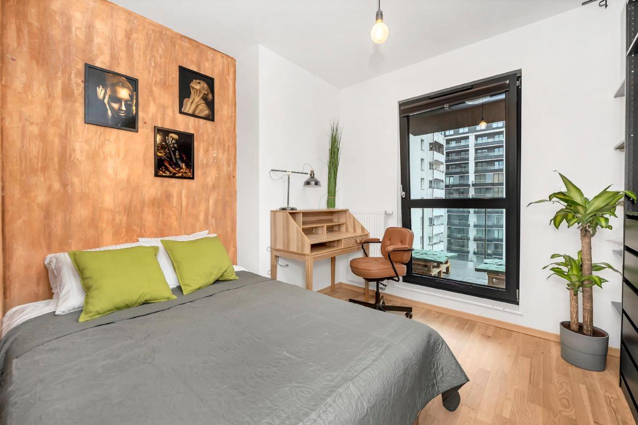 Lumina 4-Room Apart With Large Balcony وارسو المظهر الخارجي الصورة