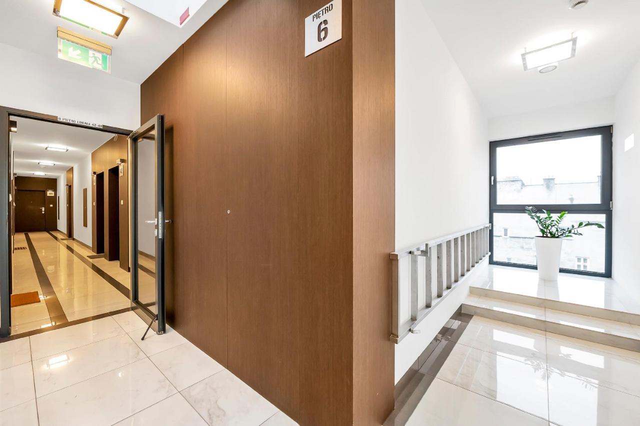 Lumina 4-Room Apart With Large Balcony وارسو المظهر الخارجي الصورة